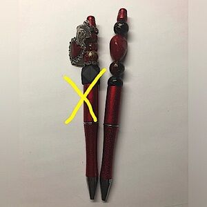❤️🖊️ Ruby red beaded  pen (handcrafted)